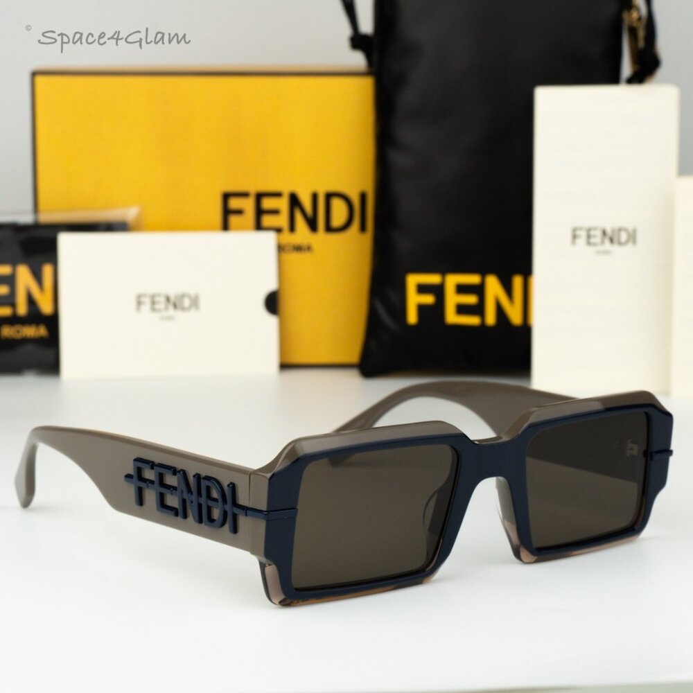 Fendi Women Sunglasses Brown Rectangle FE40073U FENDIGRAPHY 50E NEW AUTHENTIC